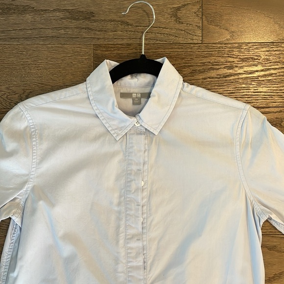 Uni Qlo - blue shirt xs - Picture 3 of 4